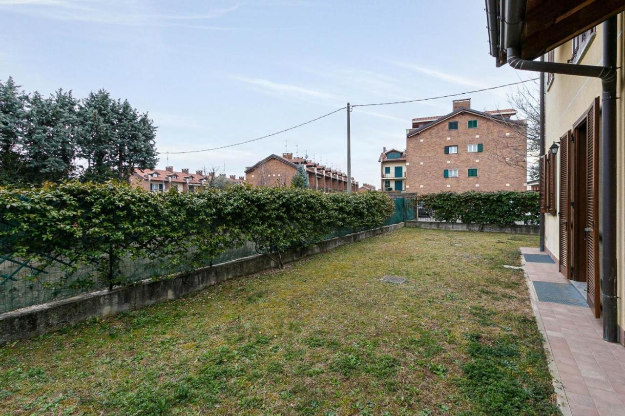 Le Quattro Stelle Villa Cardano Al Campo Eksteriør billede